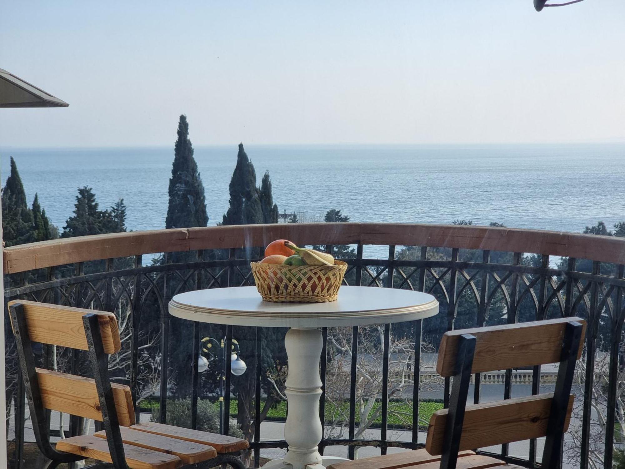 Maiden Sea View By Bakuapart Екстер'єр фото